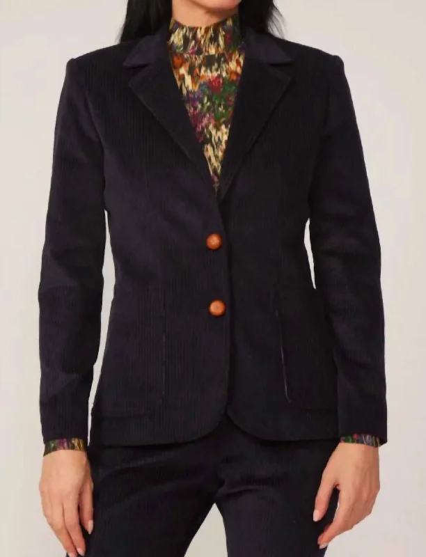 Chic And Edgy Owen Jacket In Navy