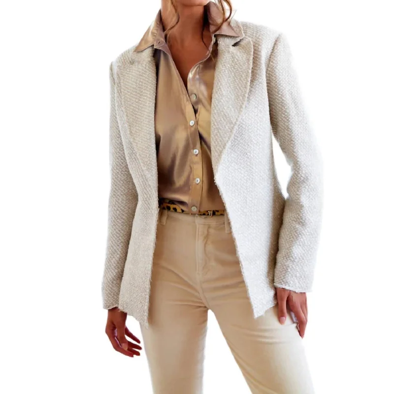 Fashion Deal Tweed Baxter Jacket In White