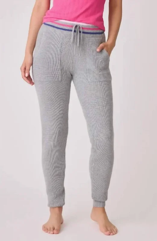 Relaxed Style Sweater Weather Banded Bottom Pants In Heather Grey