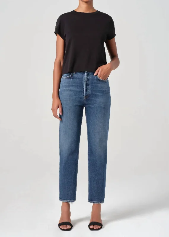 Chic & Cozy Apparel 90S Pinch Waist Crop Jeans In Solace