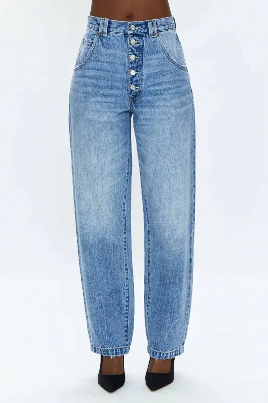 Signature Style Essentials Ezra Jeans In Skylark