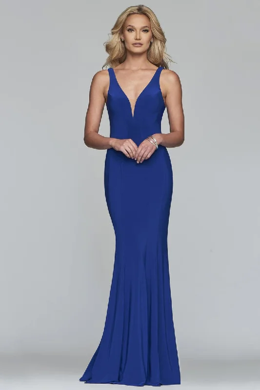 Trend Driven Wardrobe Faviana - 10223SC Plunging V-Neck Trumpet Evening Gown