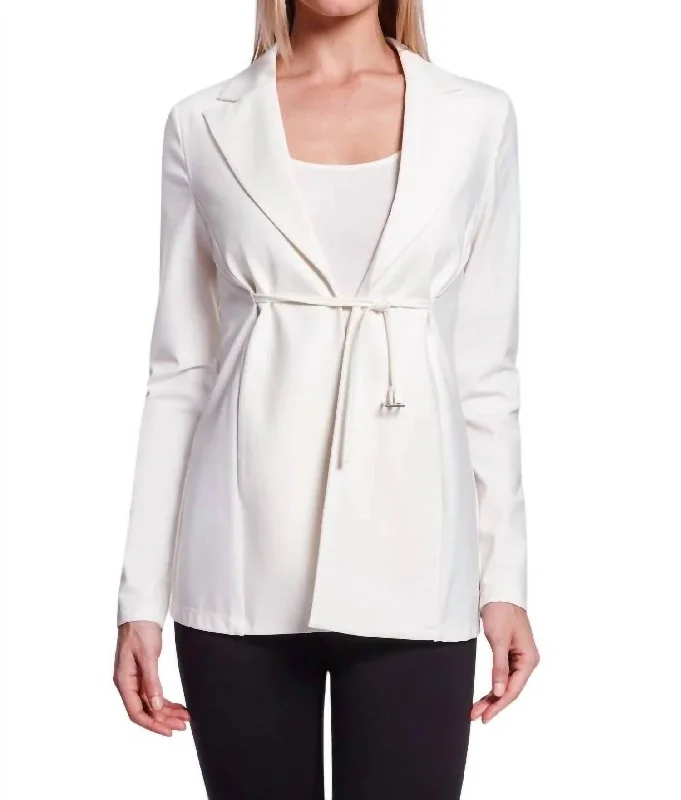 Elevate Your Wardrobe Extreme Blazer In White