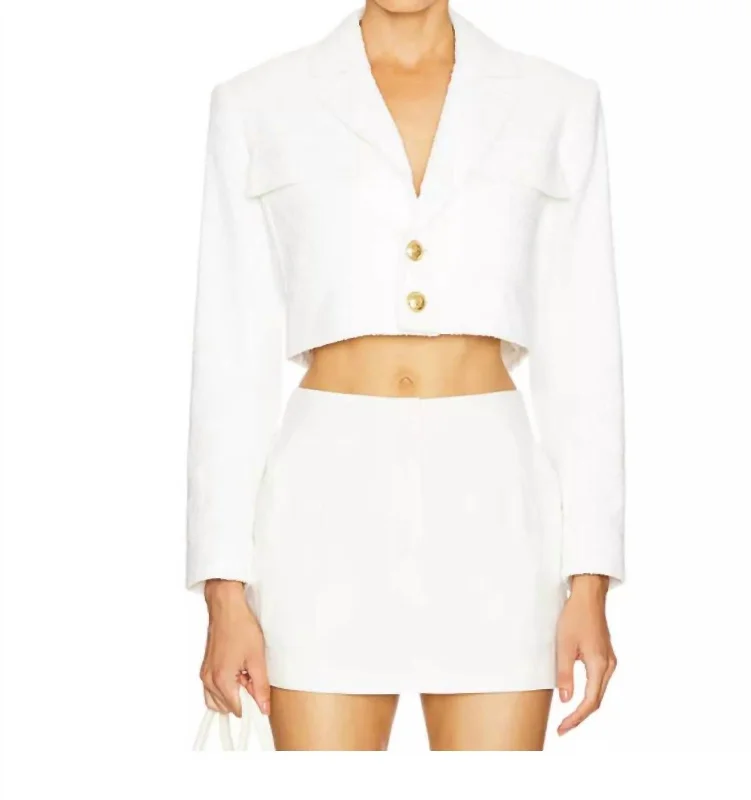 Chic Outfits Banks Cropped Tailored Boucle Jacket In White